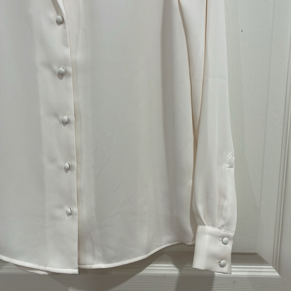 Aritzia Wilfred button up blouse size XS - Picture 3 of 6